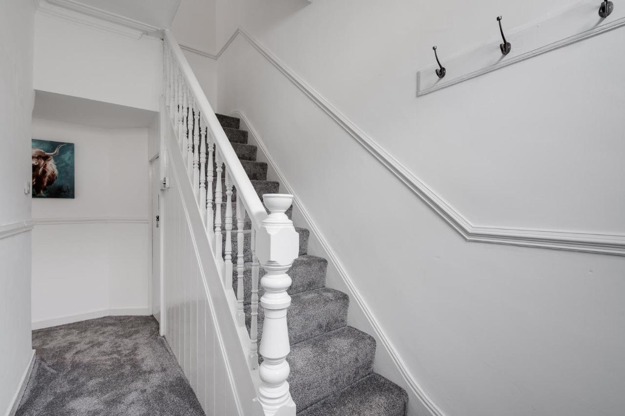 Dacy Lodge - Strictly No Parties Liverpool Bagian luar foto